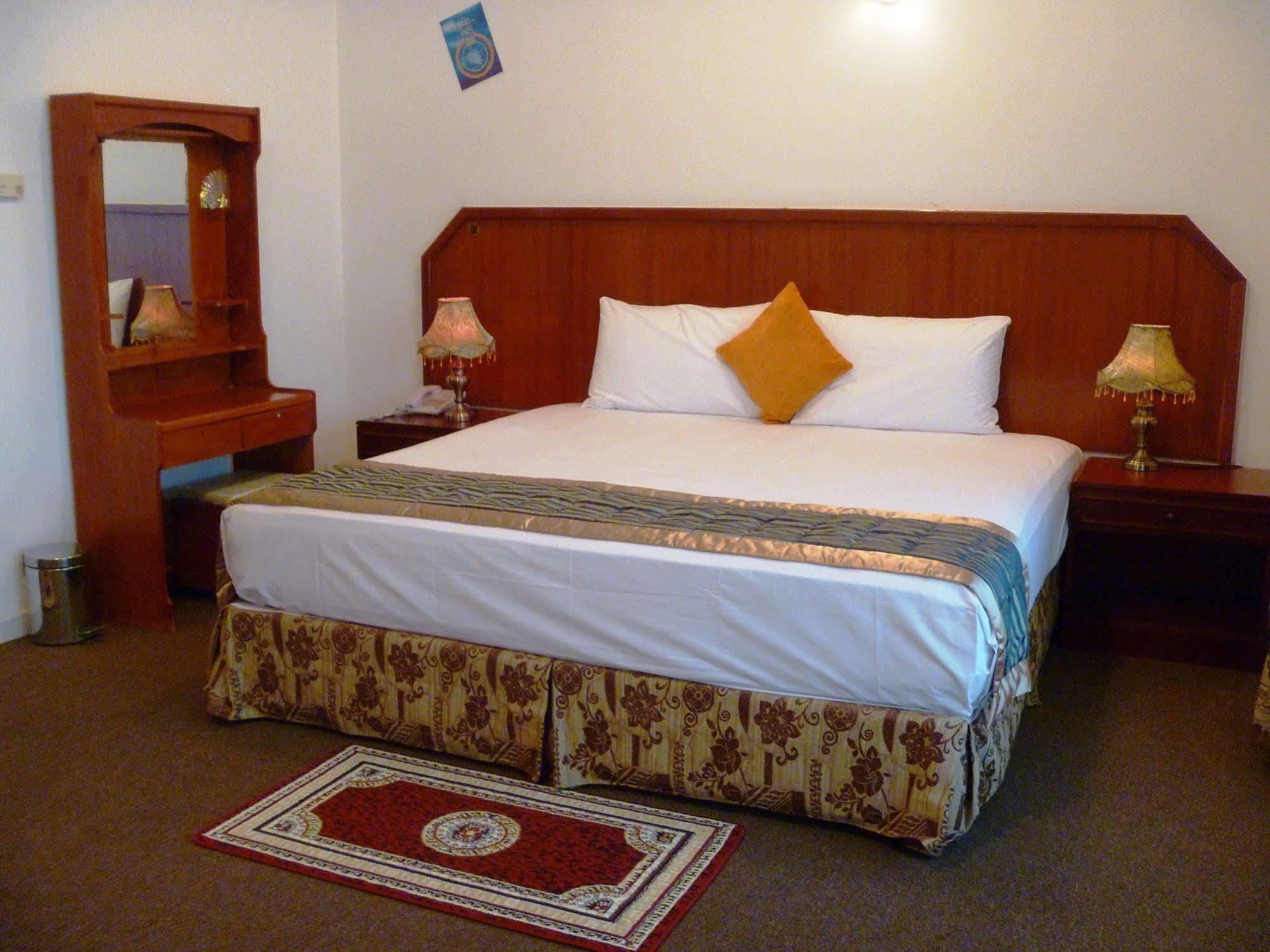 Al Zahabiya Hotel Apartments Дубай Экстерьер фото